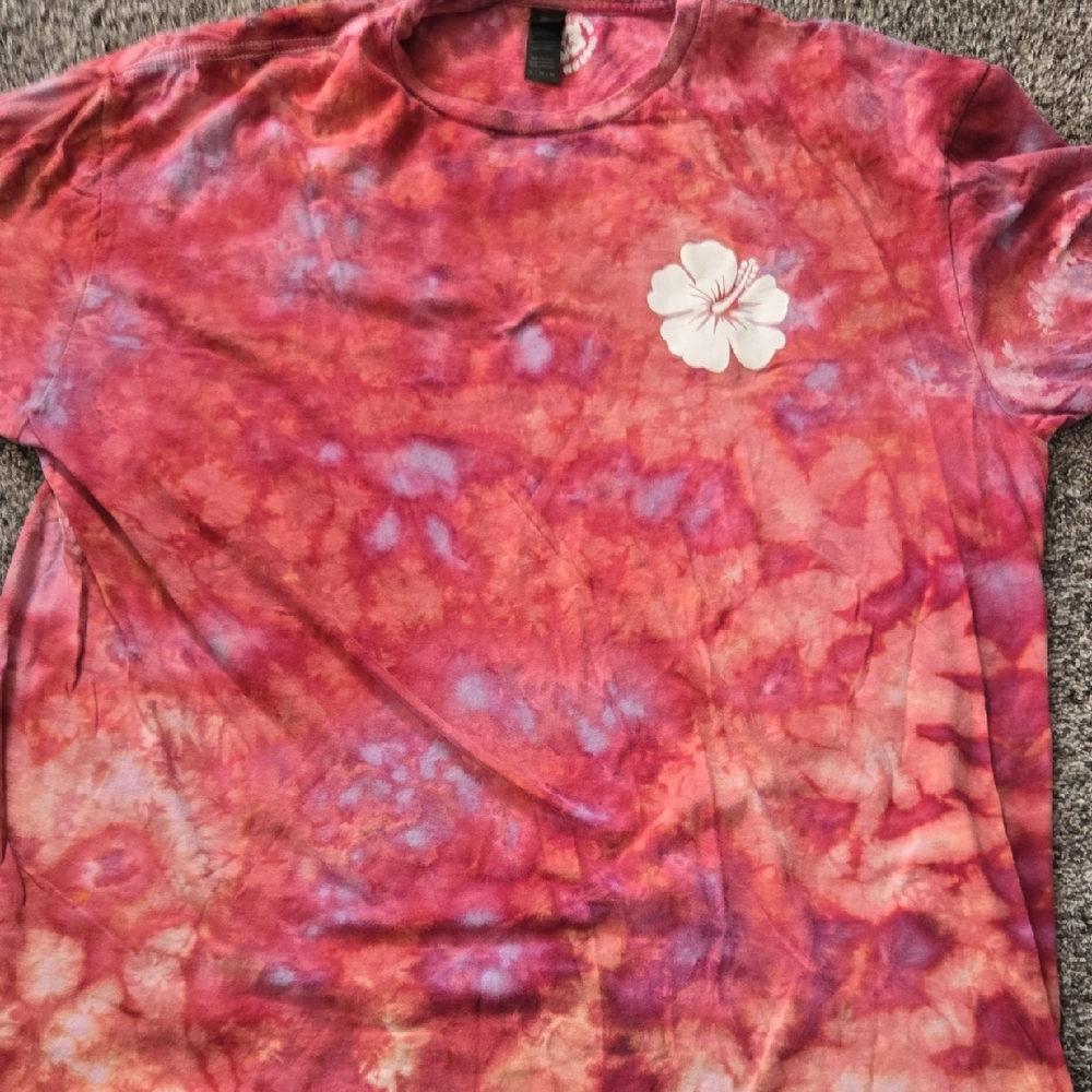 Gildan Xl Multicolor Handmade Tie-Dye Shirt with White Floral Design